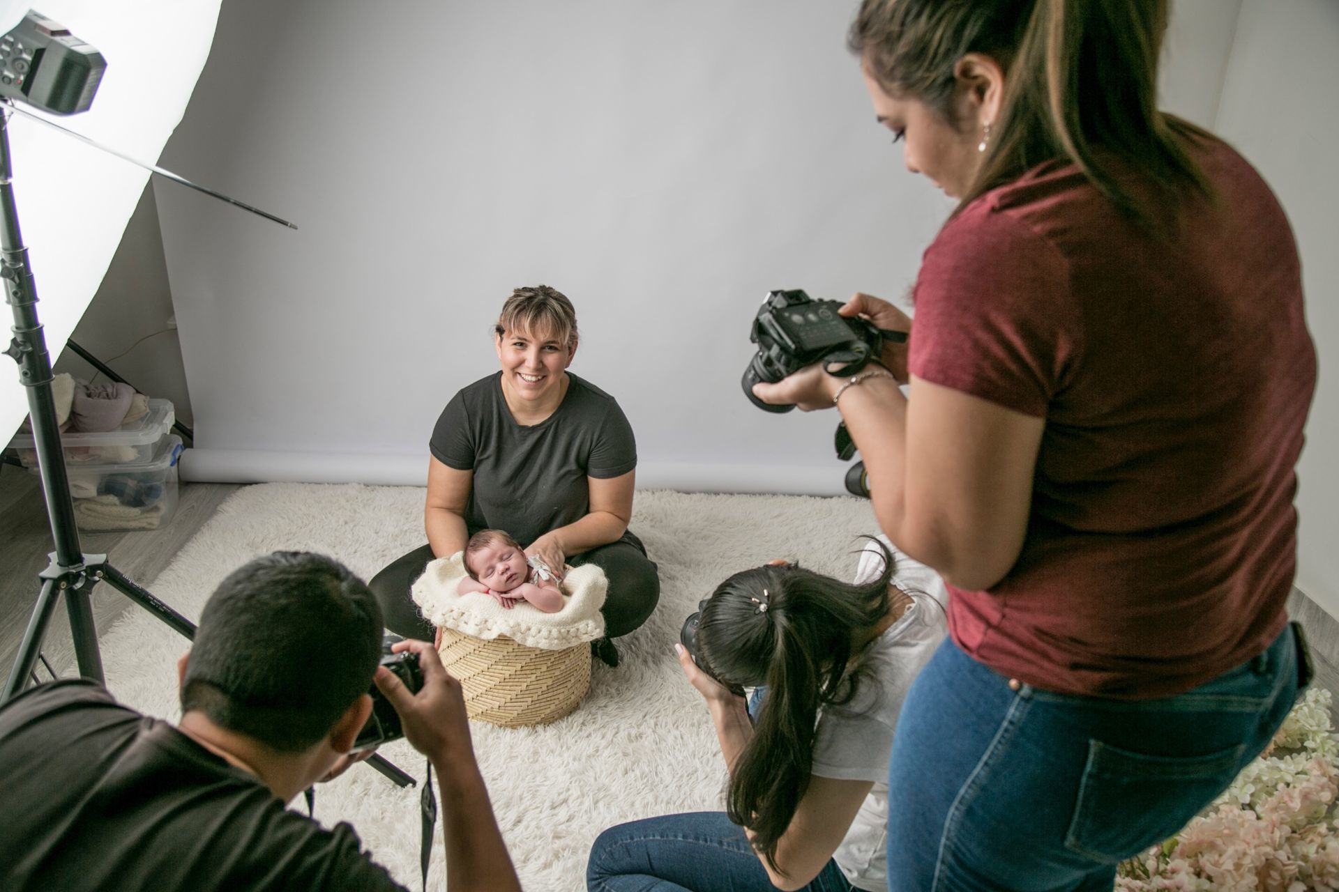 Foto Workshop Inicial Newborn - Julio Foto Workshop Inicial Newborn - Julio - Imagem 1